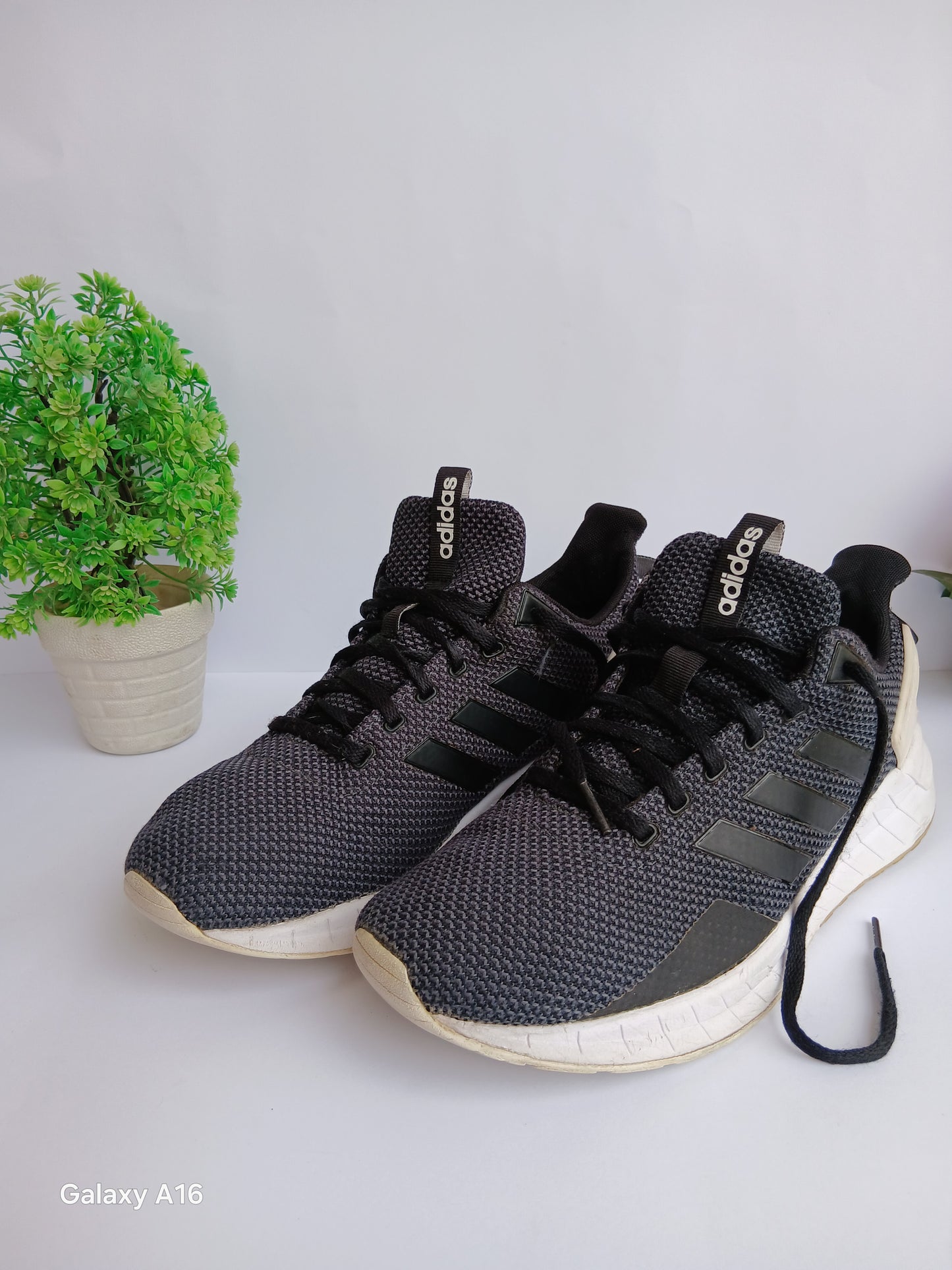 Adidas Questar Ride Shoe - EUR Size 43