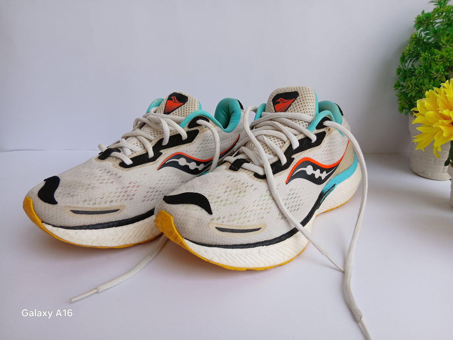 Saucony Triumph Shoe - EUR Size 41