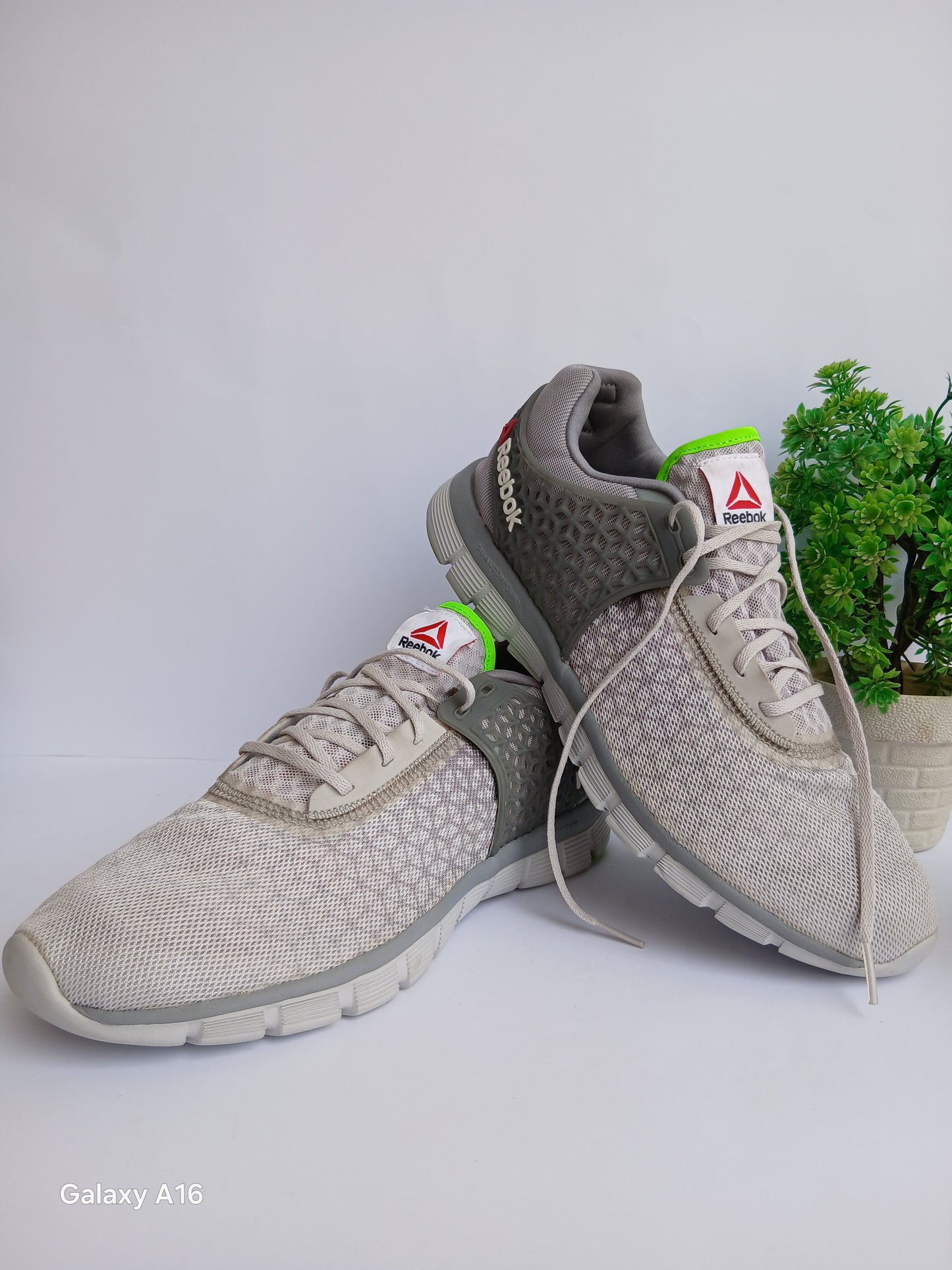 Reebok Dual Compound Shoe - Euro Size 42