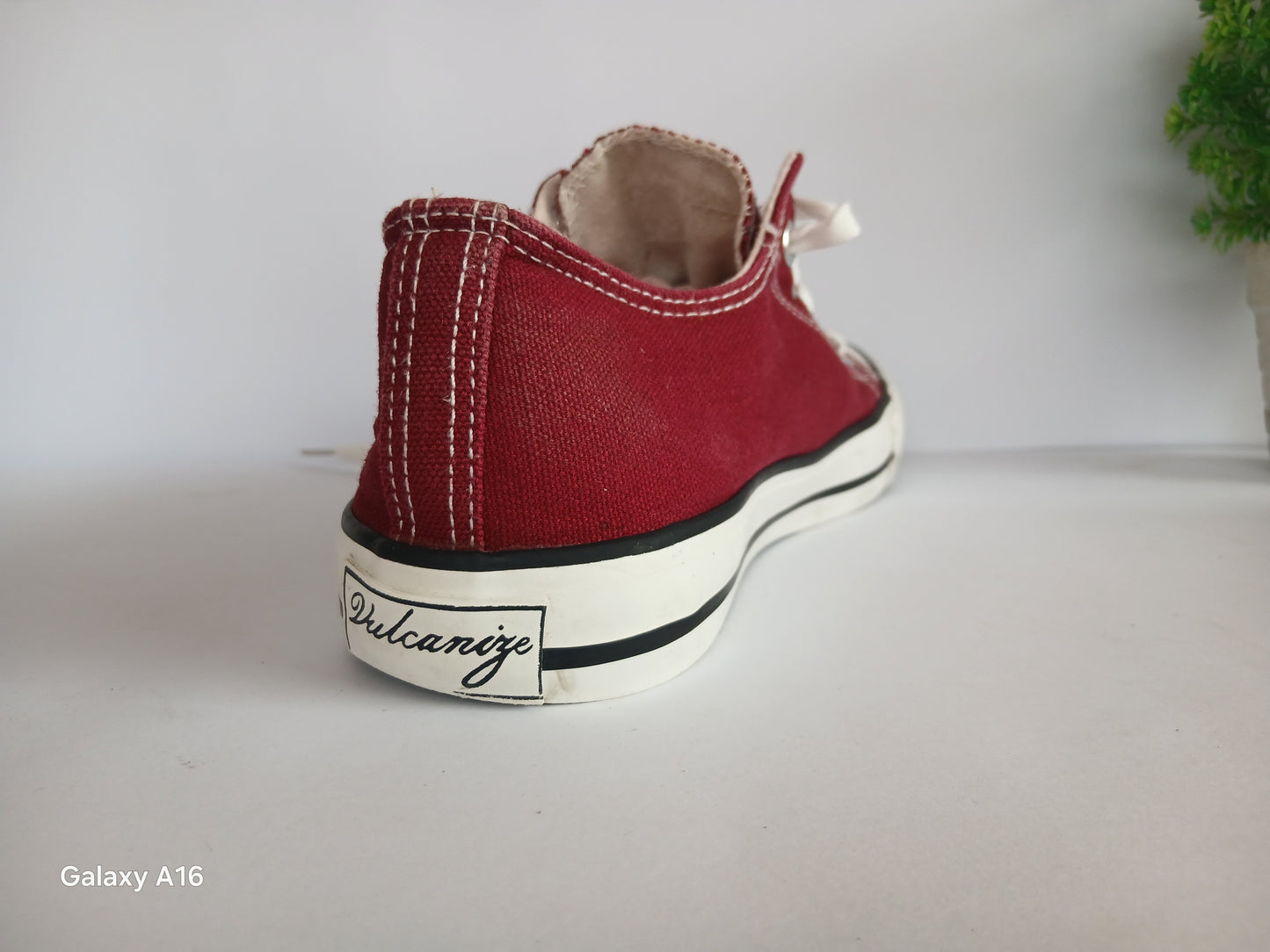 Kenneth Casual Sneakers - EUR Size 42