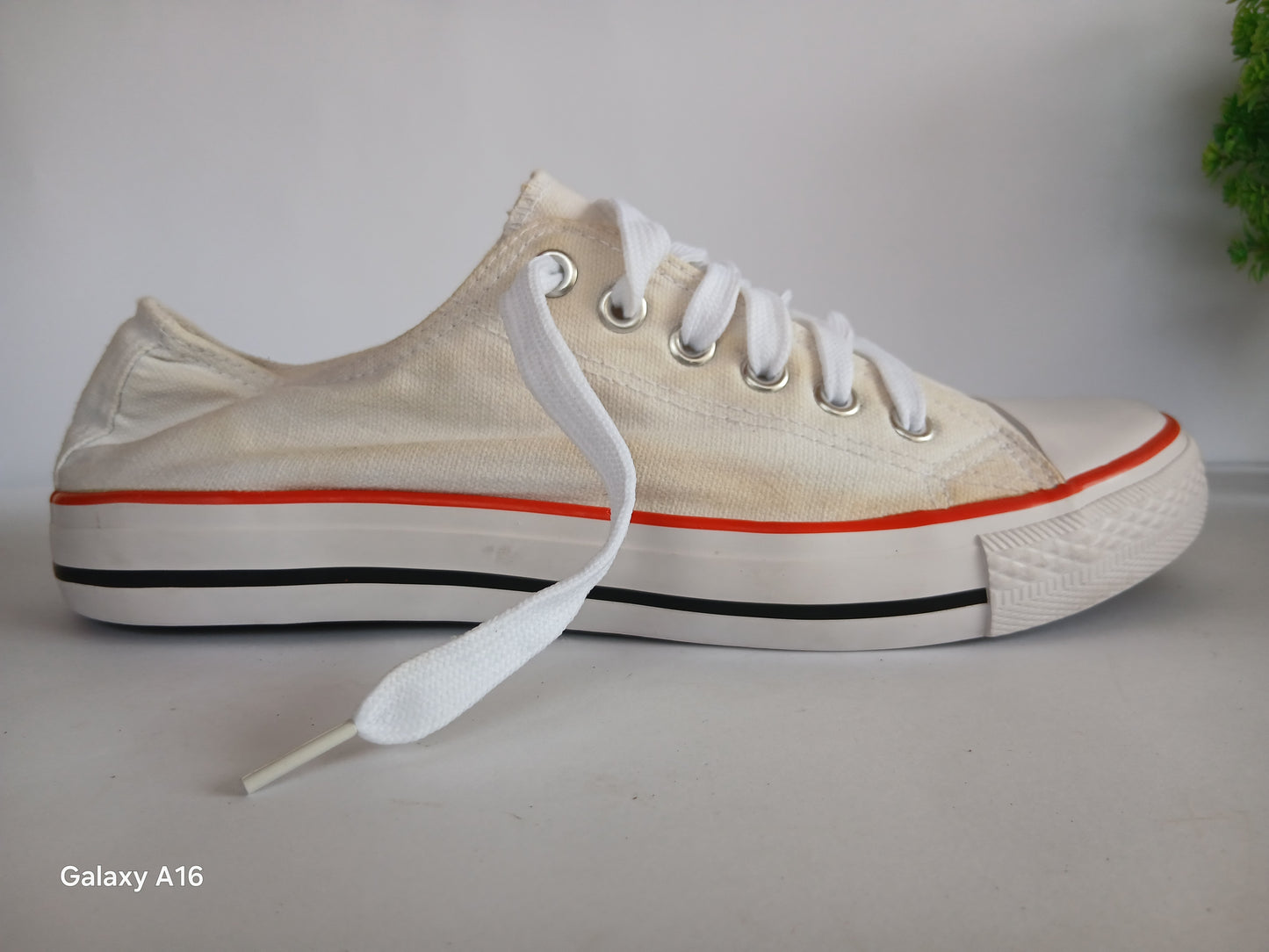Kenneth Causal Sneakers - EUR Size 42