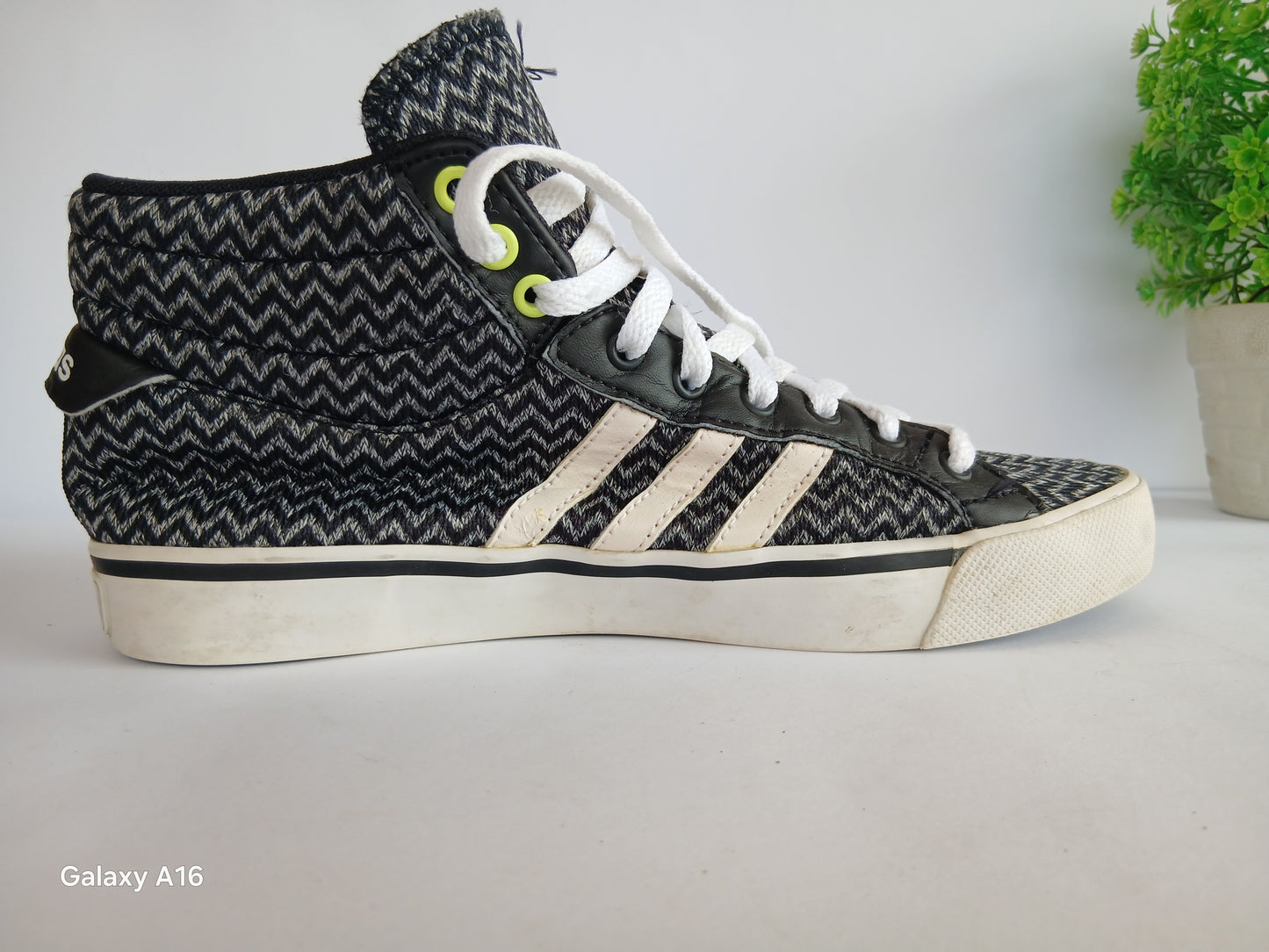 Adidas Neo Shoe - EUR Size 38