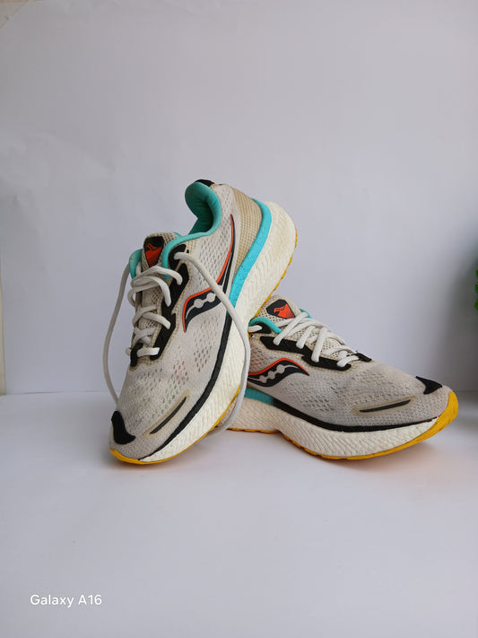 Saucony Triumph Shoe - EUR Size 41
