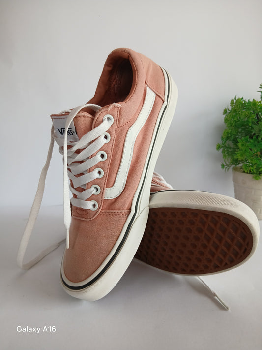 Vans Shoe - EUR Size 39