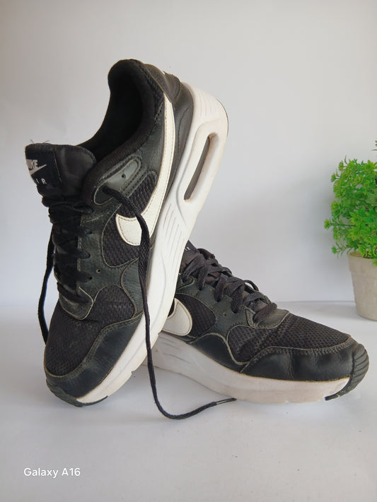 Nike Air Shoe - EUR Size 42